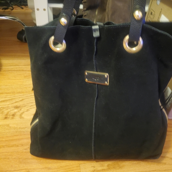 UGG Handbag - Picture 3 of 11